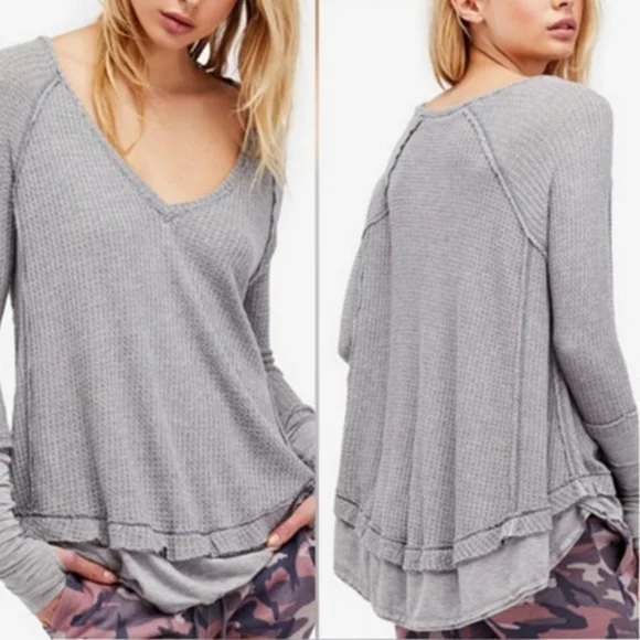 Free People Laguna Tee V Neck LS Thumbhole Cuffs Thermal Drapey Grey Small NWT - Picture 11 of 11